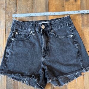Garage faded Black Jean cut off mom jean Shorts size 00 23.
